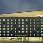 Park By Radisson Airport & Conference Centre فندق فيلنيوس