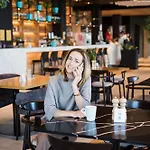호텔 Park By Radisson Airport & Conference Centre 4*