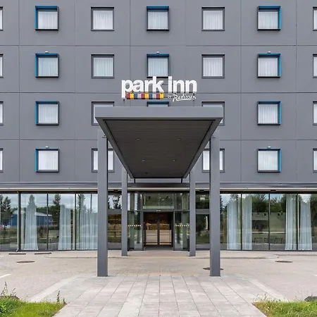 Hotel Park By Radisson Airport & Conference Centre