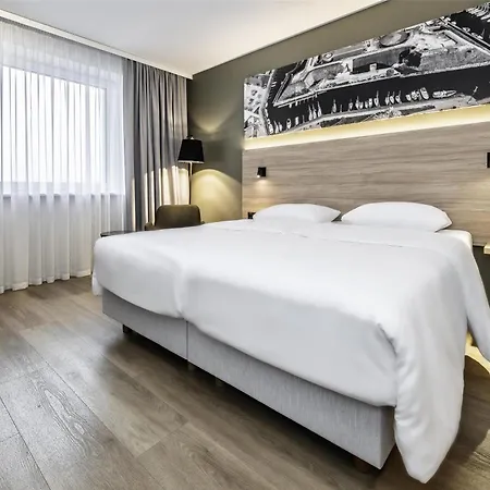 Park By Radisson Airport & Conference Centre Готель Вільнюс