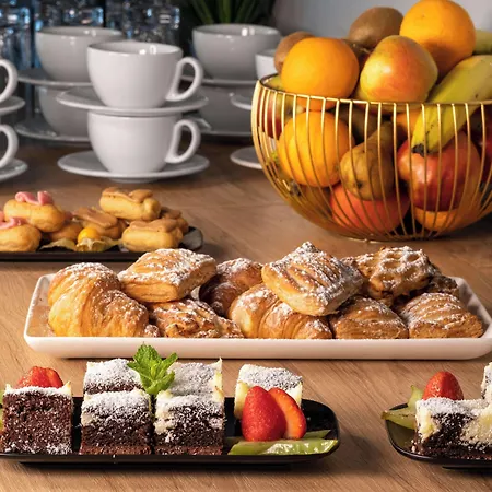 Hotel Park By Radisson Airport & Conference Centre 4*