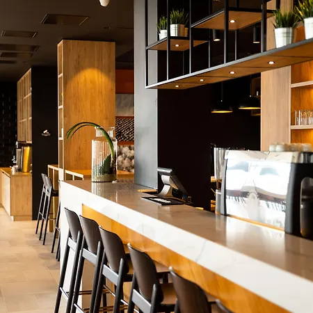 Park By Radisson Airport & Conference Centre Hotel 4*