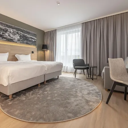 Park By Radisson Airport & Conference Centre