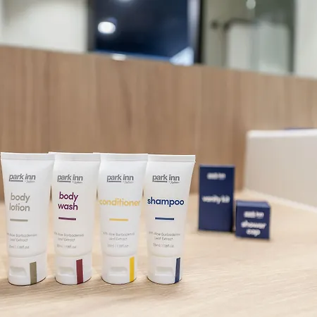 מלון Park By Radisson Airport & Conference Centre וילנה