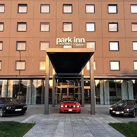 Park By Radisson Airport & Conference Centre Vilnius