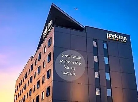 Park By Radisson Airport & Conference Centre Hotel