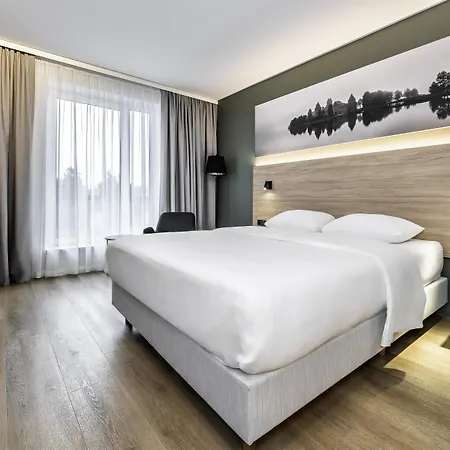 Park By Radisson Airport & Conference Centre 4* Вільнюс
