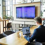 Park By Radisson Airport & Conference Centre ホテル 4*