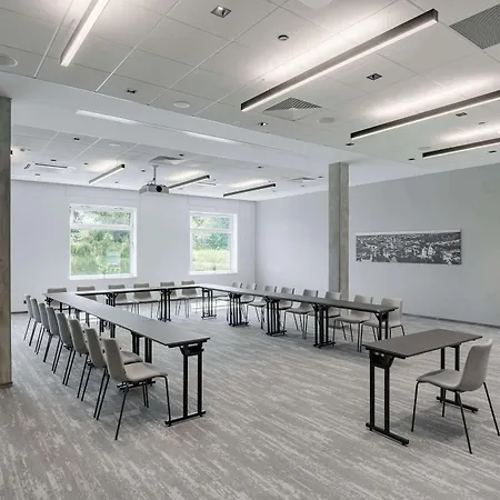 Hotel Park By Radisson Airport & Conference Centre 4*