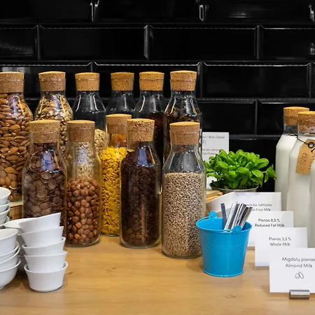 Hotel Park By Radisson Airport & Conference Centre