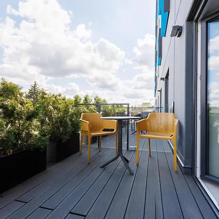 Park By Radisson Airport & Conference Centre Hotel